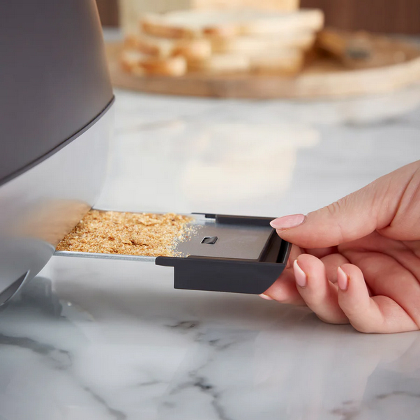 MORPHY CASSINI MOONLESS NIGHT 4 SLICE TOASTER | 243020