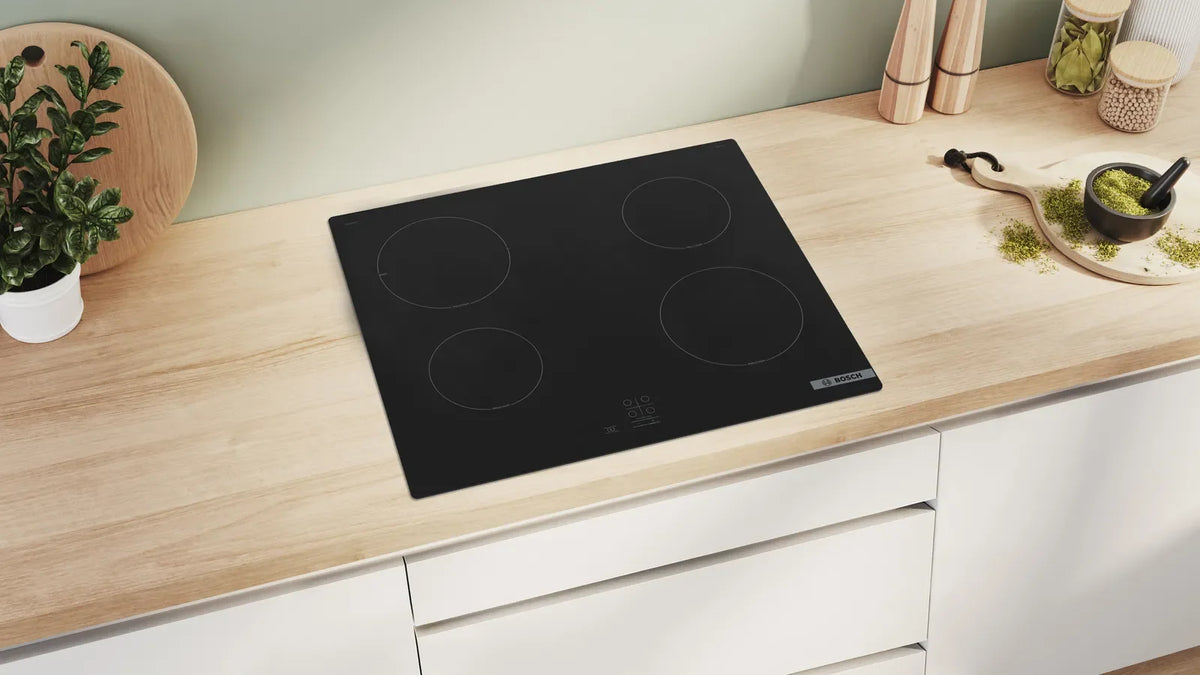 Bosch Series 2 60cm 4 Zone Induction Hob - Black | PUG61RAA5B