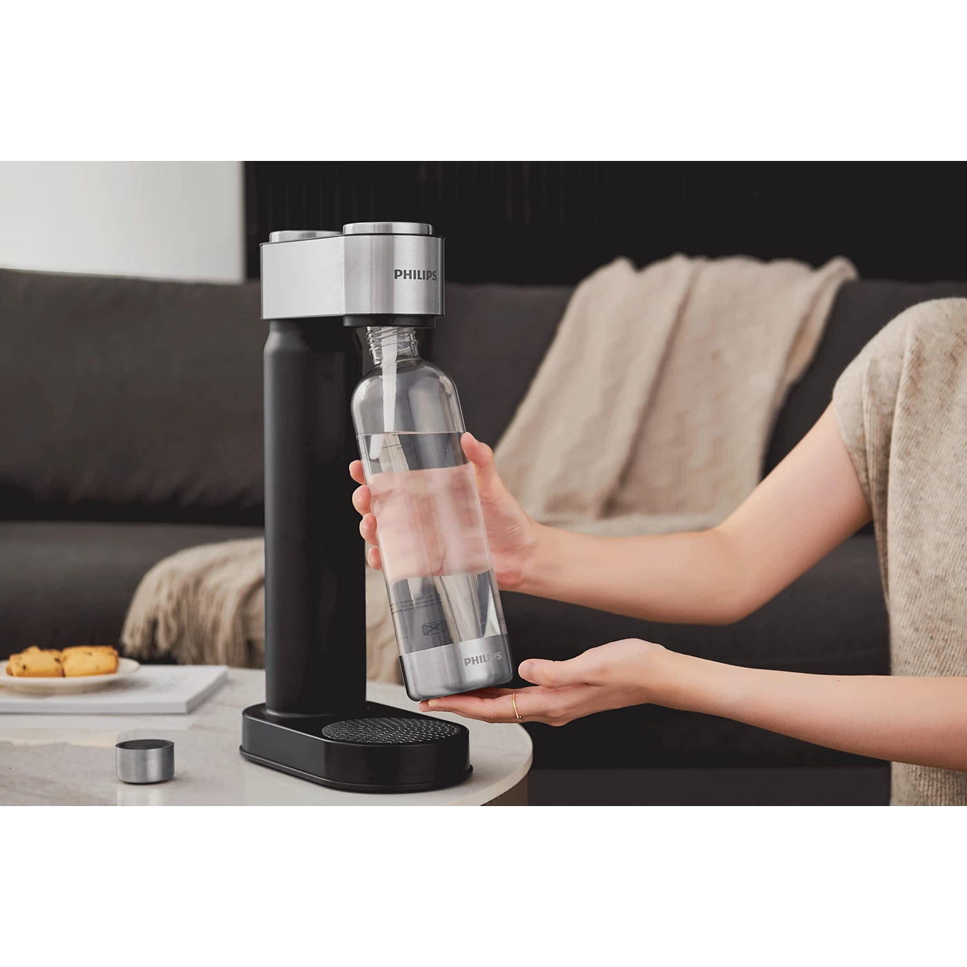 Philips Premium GoZero Soda maker,1 bottle,1 Cylinder – Metal