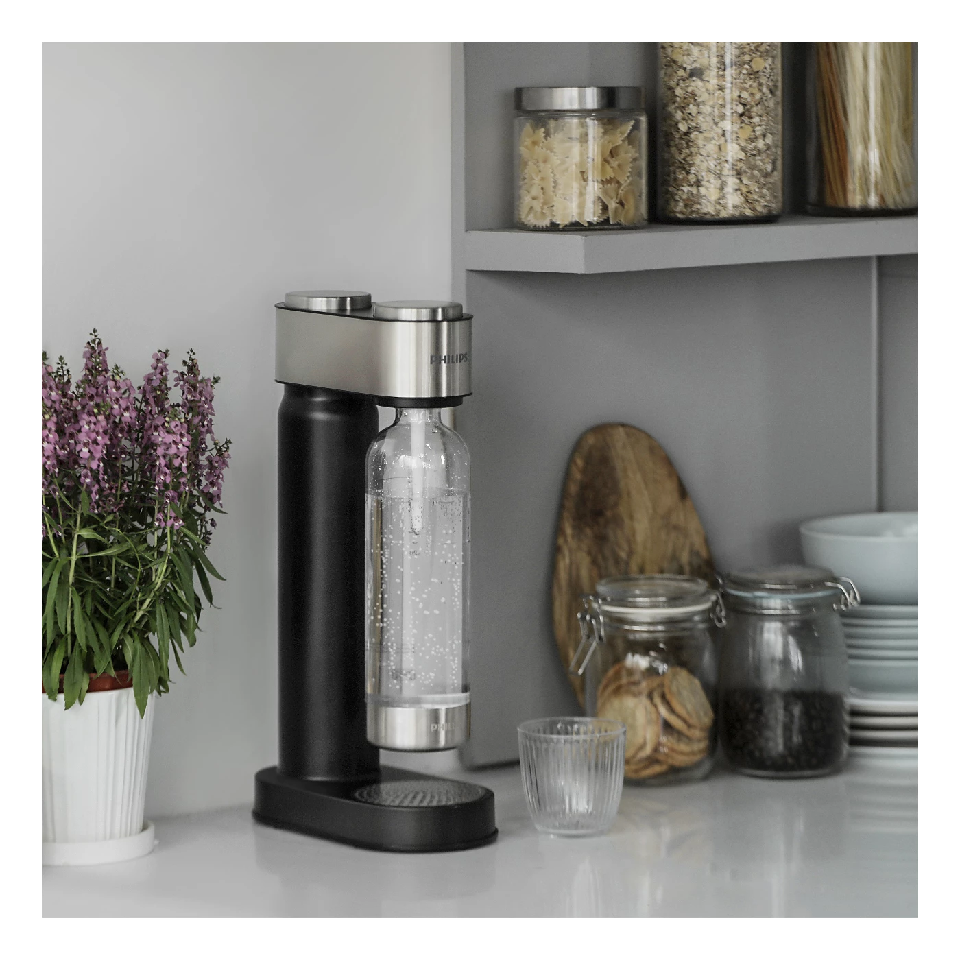 Philips Premium GoZero Soda maker,1 bottle,1 Cylinder – Metal
