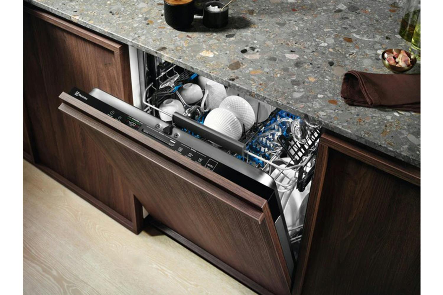 Electrolux Fully Integrated 13‑Place Dishwasher