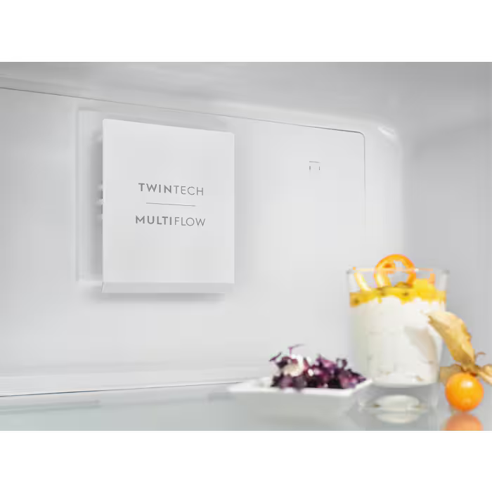 Electrolux 60cm TwinTech NoFrost Freestanding Fridge Freezer White | LNT5ME32W1