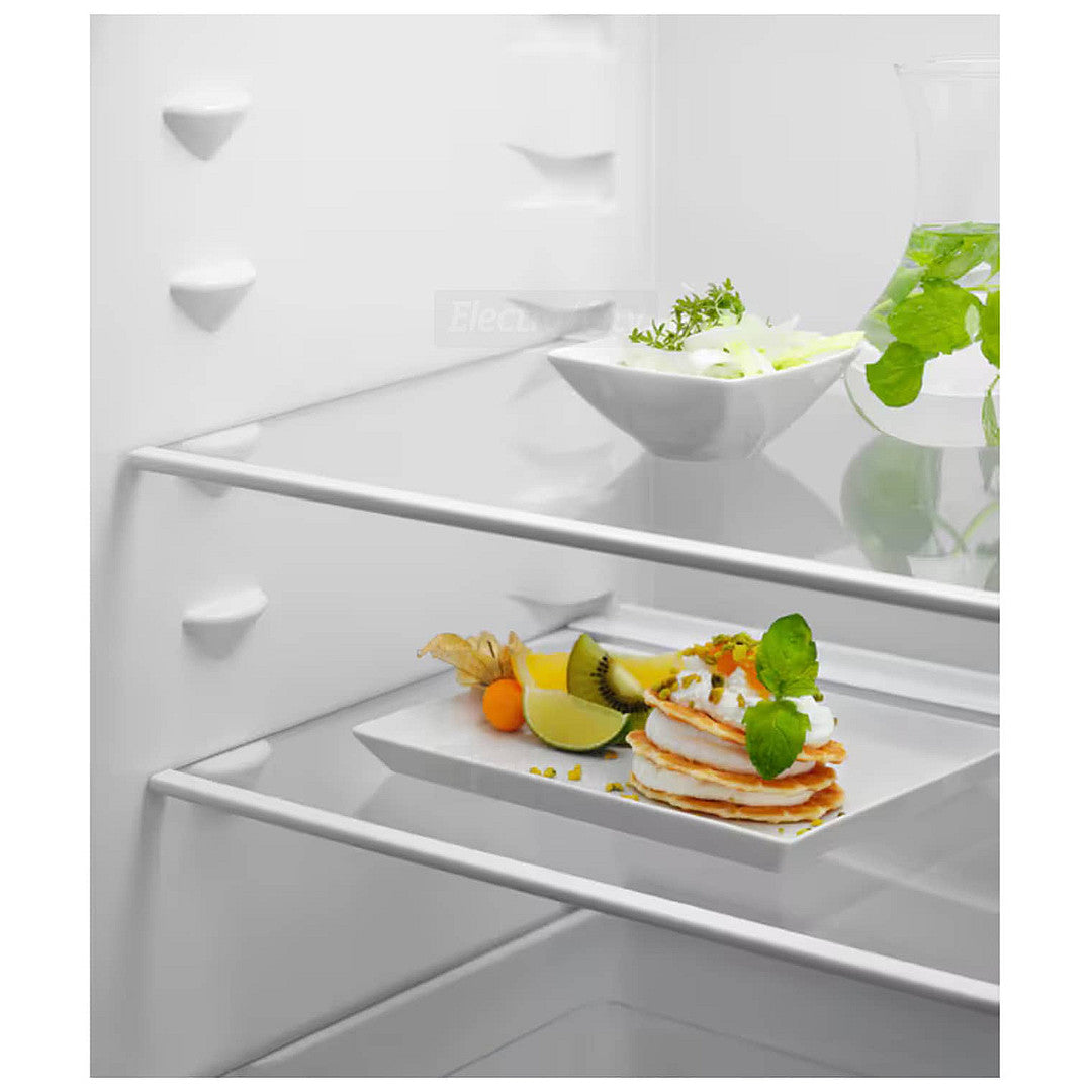 Electrolux Built-In Fridge Freezer – 196/72L Low Frost