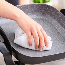 Tower Electric Non Stick Fry Pan Skillet | T14036GRY