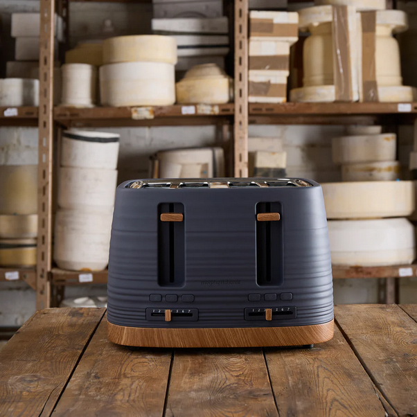 Morphy Clay 4-Slice Toaster