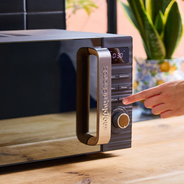 Morphy 20 Litre 800W Microwave Clay Collection