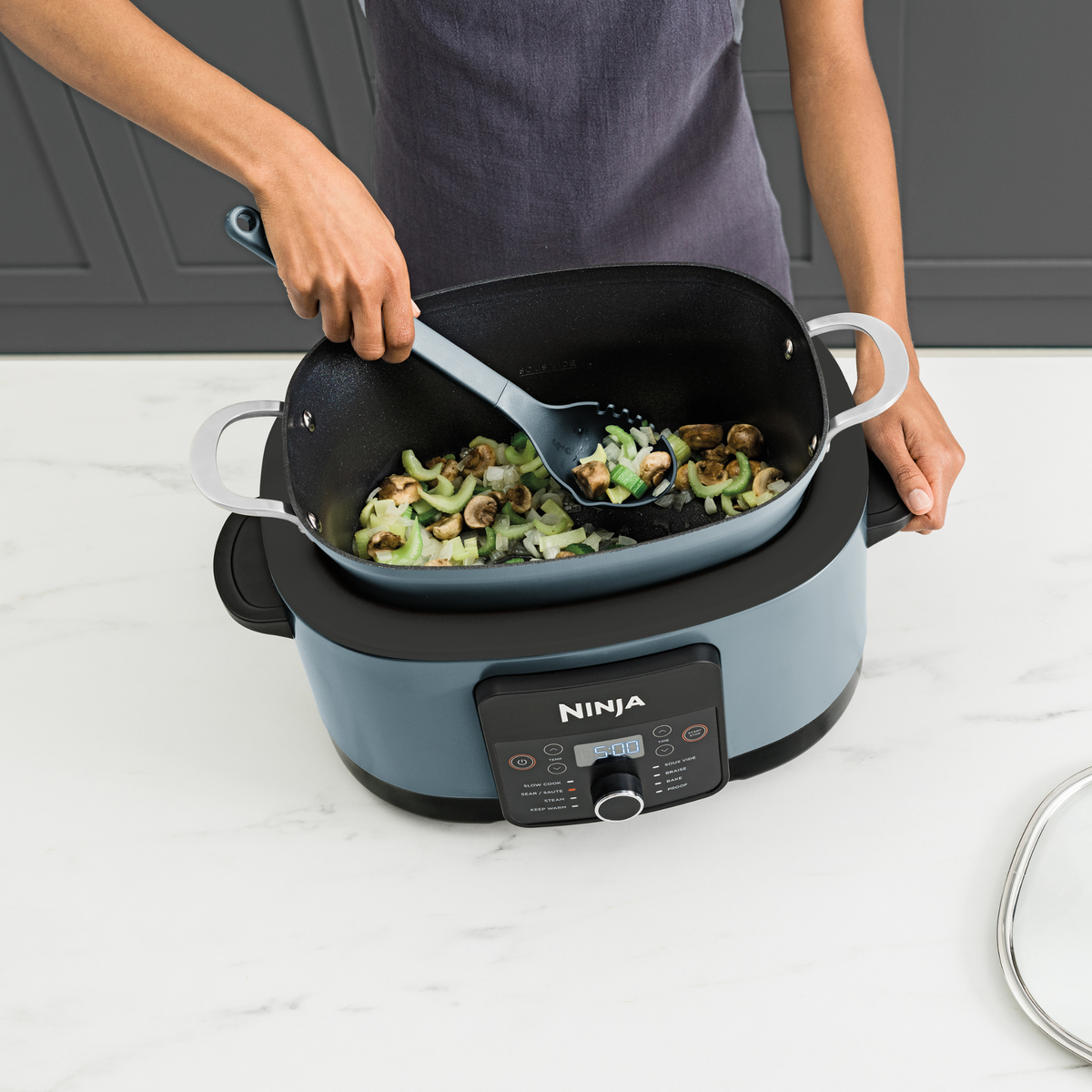 Ninja Foodi PossibleCooker 8-in-1 Multi Cooker 8L Sea Salt Grey | MC1001UK