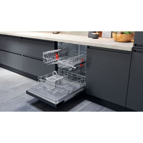Hotpoint Semi‑Integrated Dishwasher – Stainless Steel