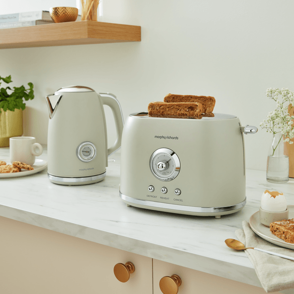 Morphy Richards Colour Boutique 2-Slice Toaster - Mushroom | 980600